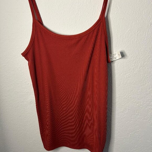 Rustic Red Ribbed Tank - Picture 2 of 5
